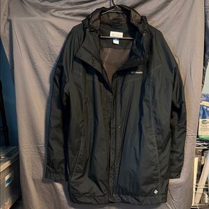 Columbia Men's Black Raincoat
